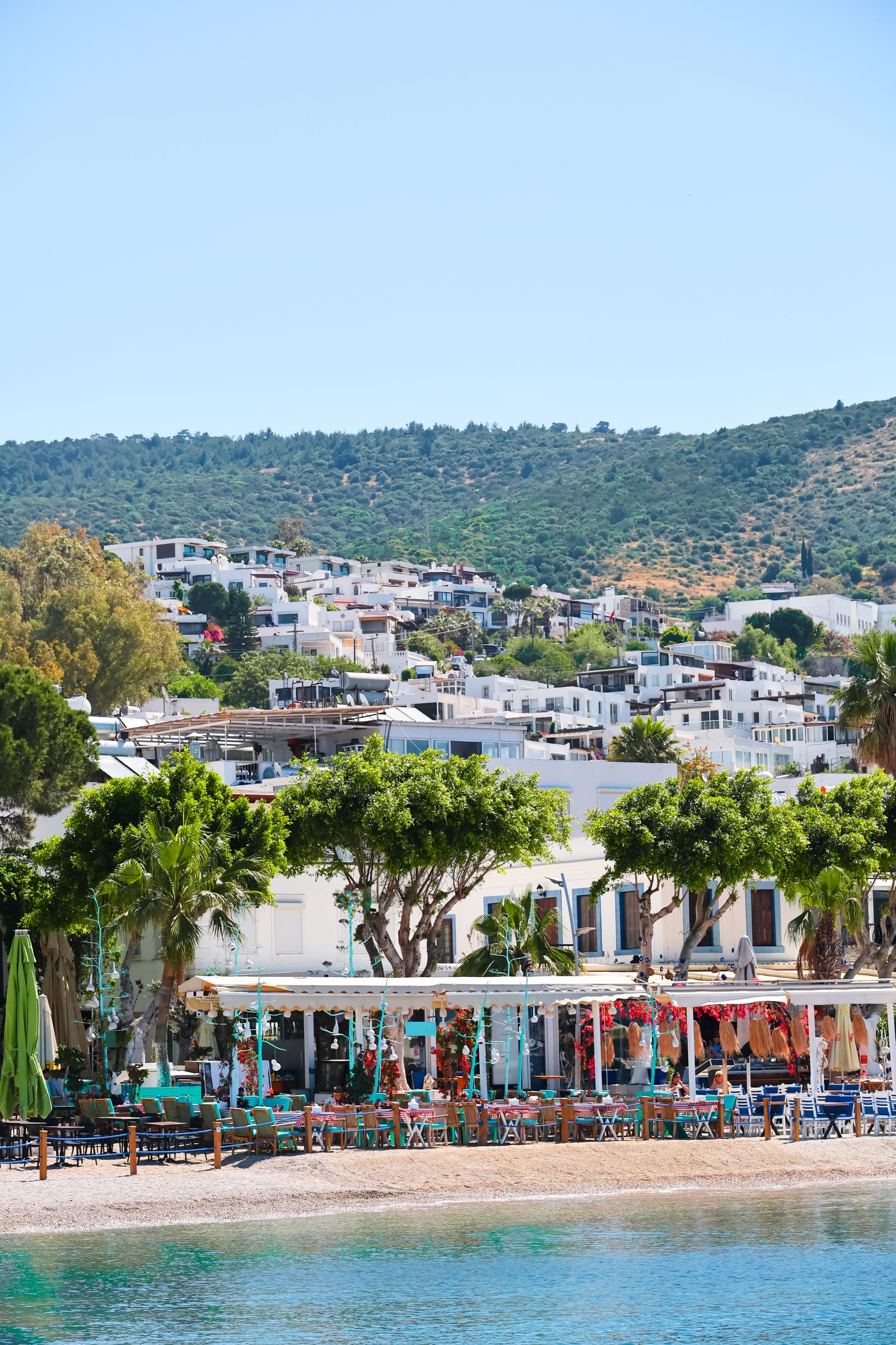 Bodrum kıyısında gün batımı ve sonsuzluk havuzu